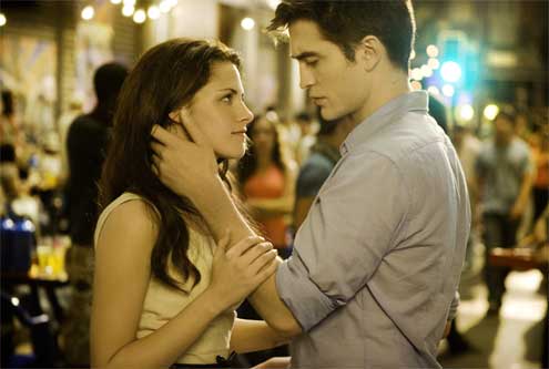 Robert Pattinson and Kristen Stewart in Twilight: Breaking Dawn Part 1